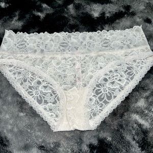 Victoria’s Secret hiphuggers